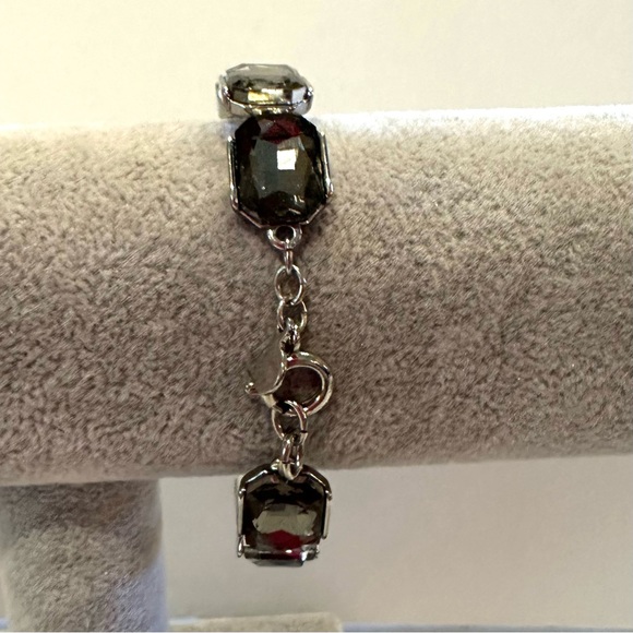 LOFT Bracelet,  silver tone w/ rectangular acrylic gray crystals - Picture 9 of 13